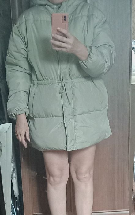 Зимовий пуховик  H&m  розмір М в чудовому стані