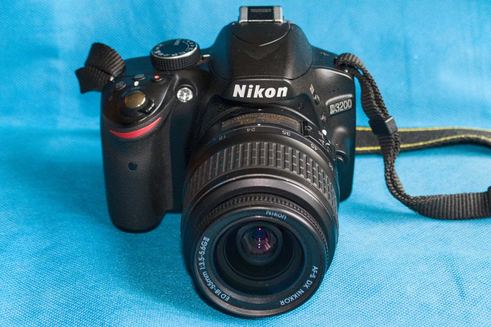 ‼️Фотоаппарат Nikon D3200 kit 18-55mm — полный комплект с сумкой, отличное состояние‼️