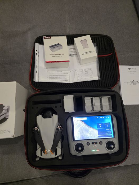 Dron dji mini 3 Kontroler RC dwie baterie karta ładowarka Etui  mega z