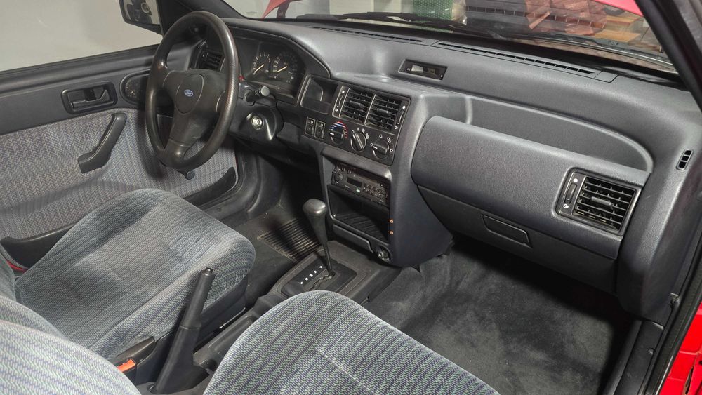 Ford Orion Automático 30.400km
