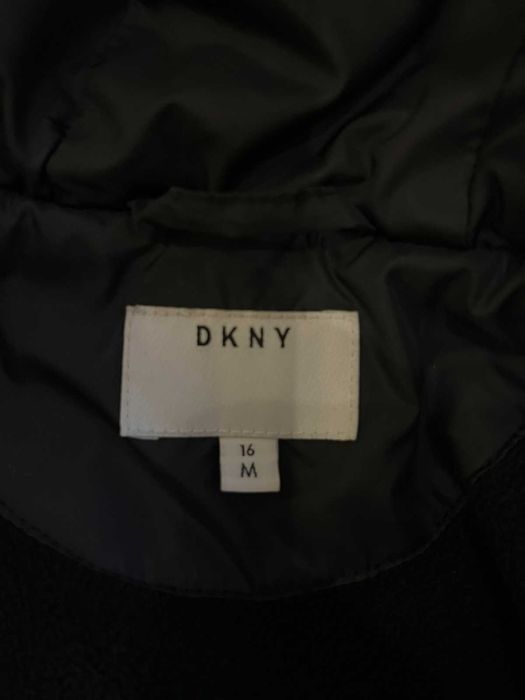 Пуховик дівочий DKNY