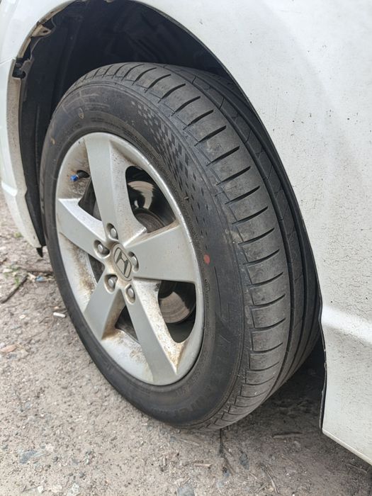 Honda civic 1.8 4d