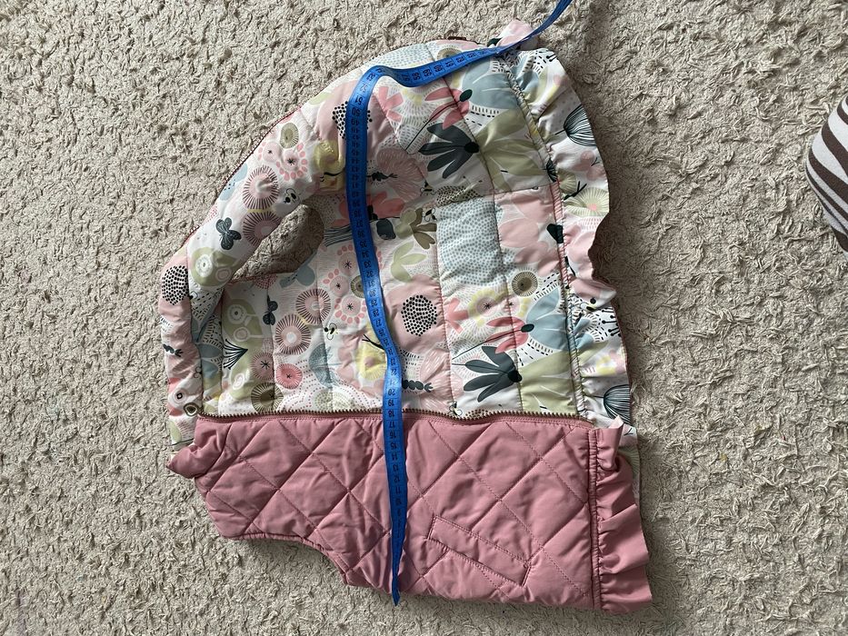 Куртка для дівчинки 116-122р