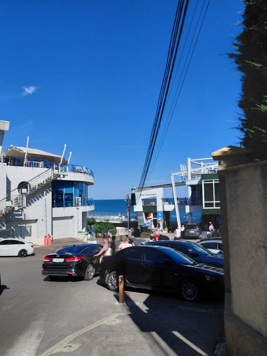 3 ком на  Левитана, море 10 минут