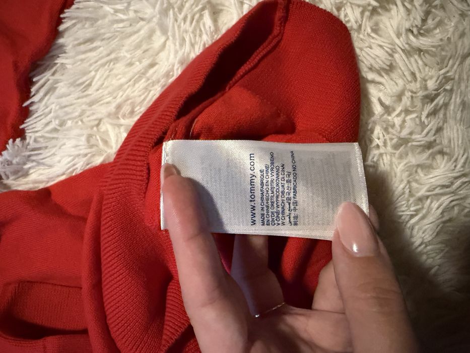 Czerwony sweter męski tommy Hilfiger 40