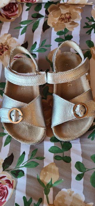 Босоніжки шкіряні від next