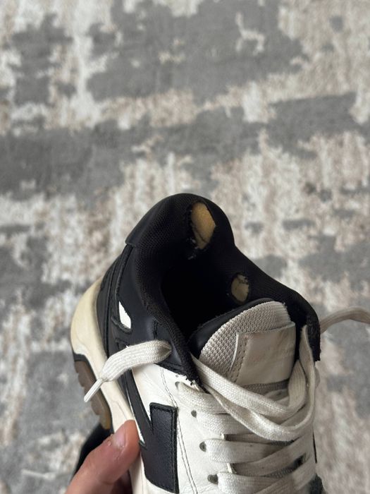 Кросівки off white office