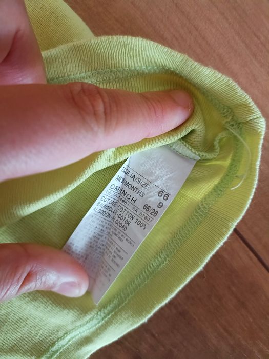 5 Sweatshirts + 1 T-shirt Benetton - 9 meses (66cm)