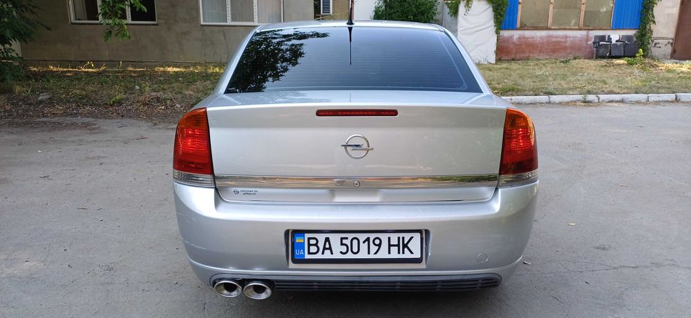 Opel Vectra 2.2 Автомат у відмінному стані