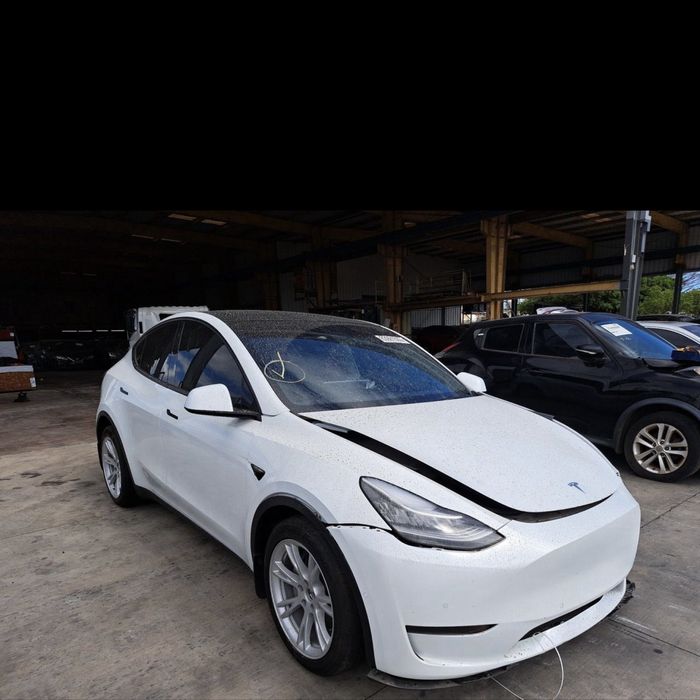 Двери крыло бампер tesla model Y комплект