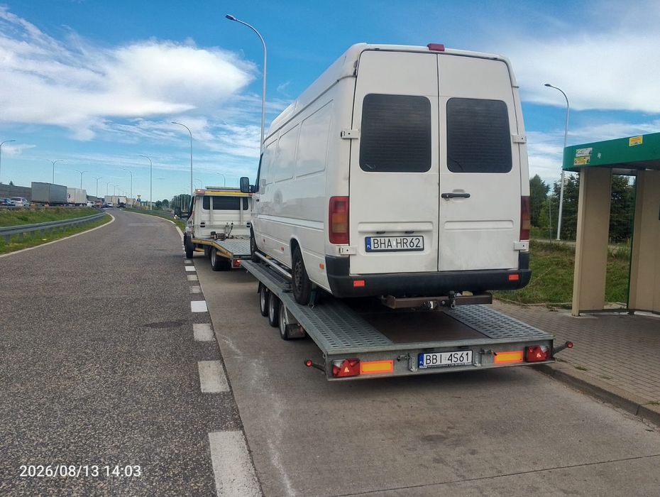 Wynajem auto laweta kat b.  Autolaweta. Laweta Przyczepki przyczepa  bus busy  samochody  wypożyczalnia  sam jedziesz