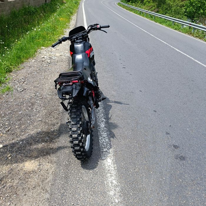 Продам мотоцикл Ymaxa xt350