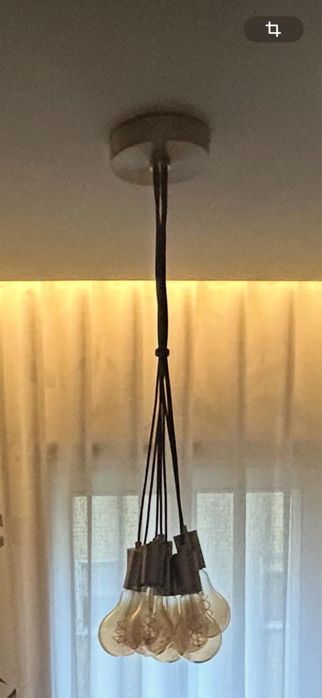 CANDEEIRO DE TETO COM SEIS LÂMPADAS