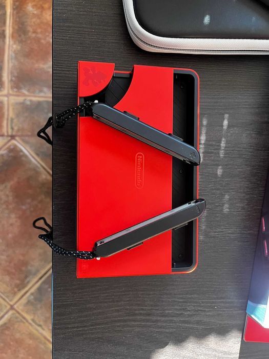 Nintendo Switch OLED Mario Red + Mario Wonder & Mario Kart