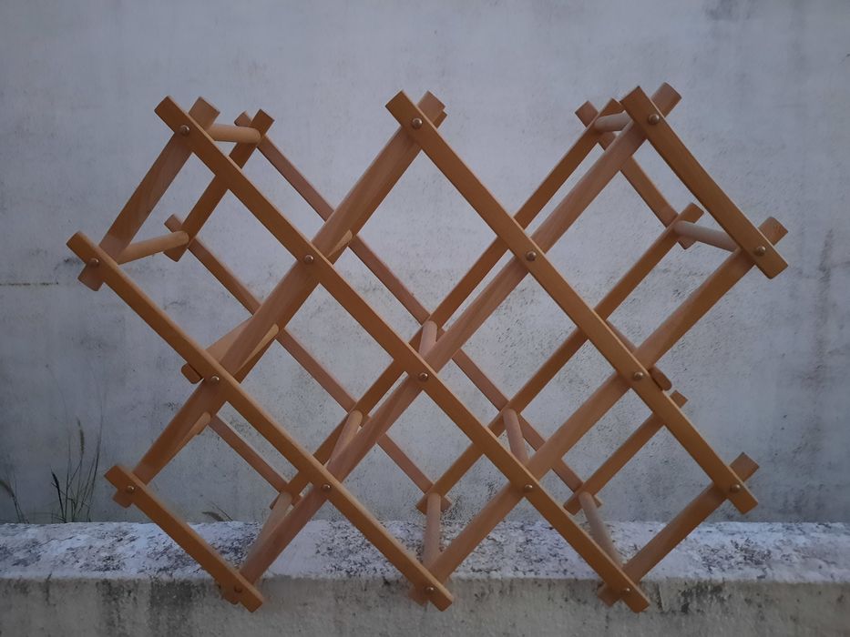 Suporte para garrafas de vinho