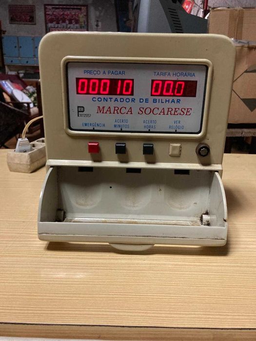 Contador de Snooker/Bilhar “Socarese” Vintage com Display Digital