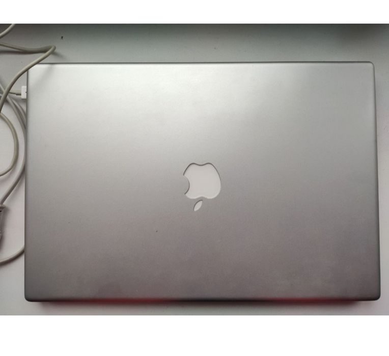 Простодам ноутбук на запчастини