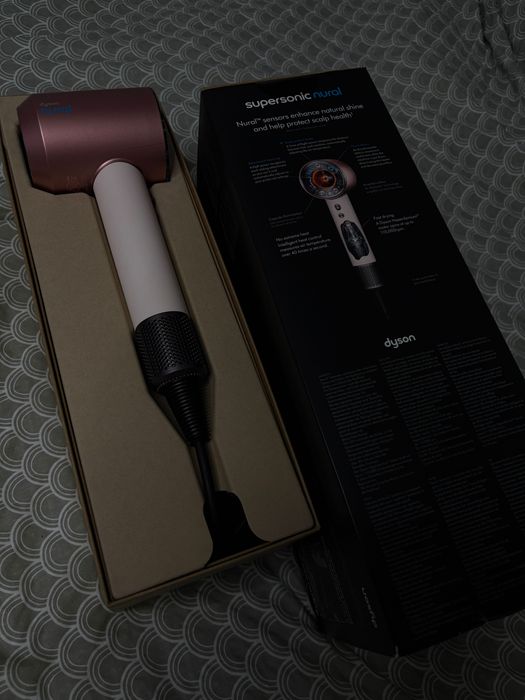 Dyson supersonic nural
