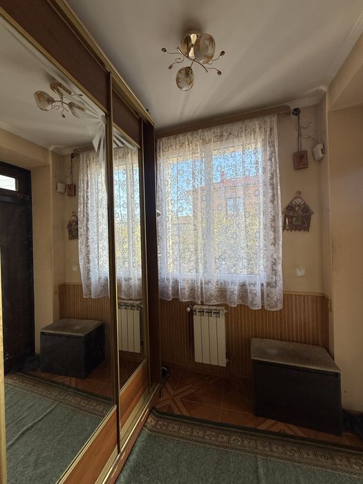 Підселення в кімнату.Оренда кімнат, в будинку з усіма привілегіями: тераса, парковка, приватний сектор