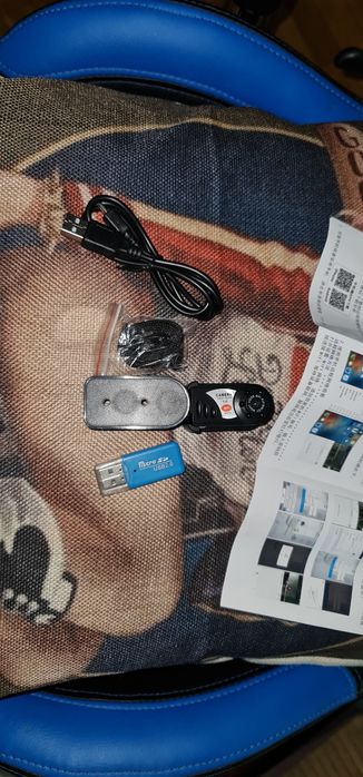 Micro câmera wifi night vision com suporte.64585838062467123