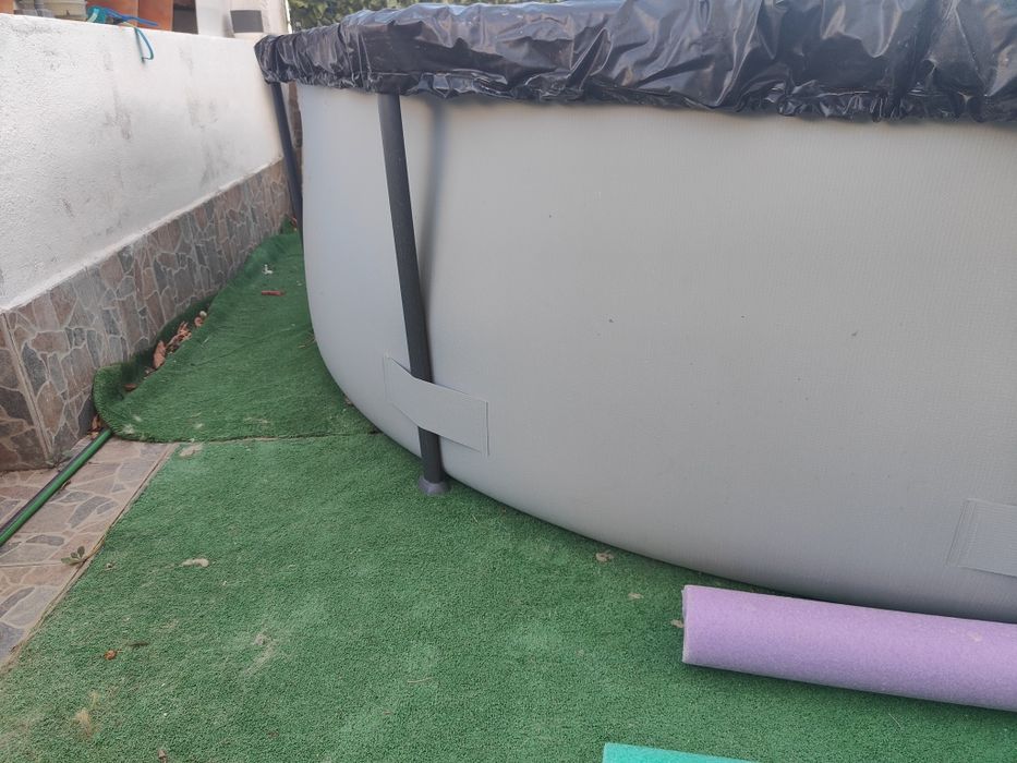 Piscina bestway 3m e vários acessórios