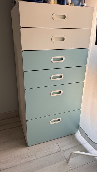 Vendo cómoda de criança