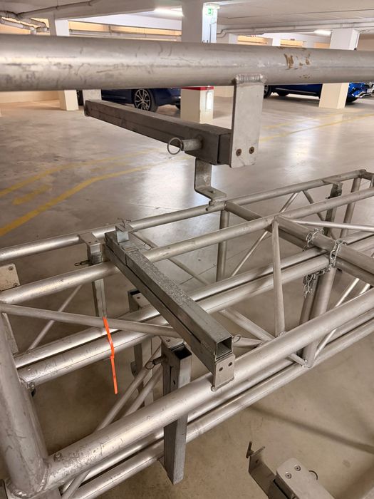 Estrutura de Alumínio para Palco/Eventos com Rodas – 2,40 m x 0,60 m (3 unidades)