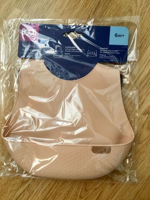 Lovi wodoodporny śliniak silikonowy z kieszonką regulowany