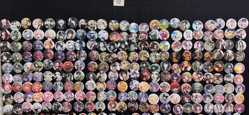 Аніме значки з ефектами 58 та 75 мм