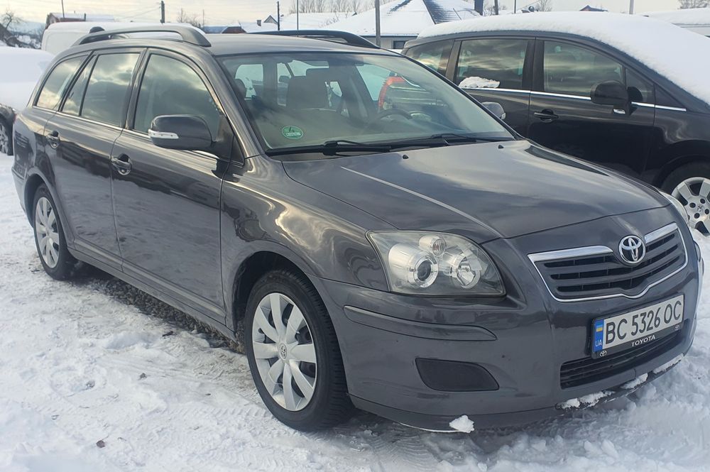 Авенсіс 2.0 дизель 2007р