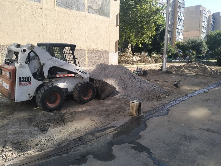 Оренда міні навантажувача  BOBCAT