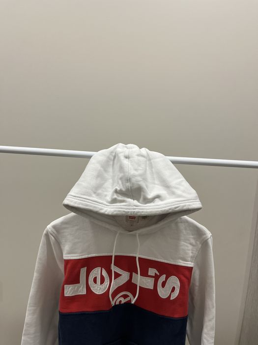 Худі Levis без нюансів розмір С великий логотип