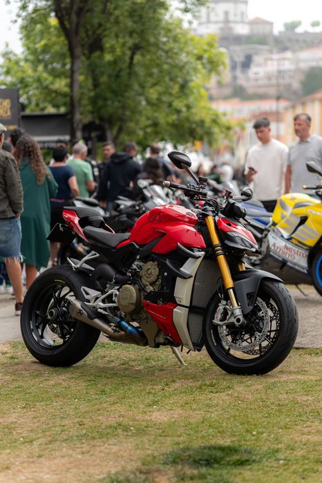 Ducati Streetfighter V4S