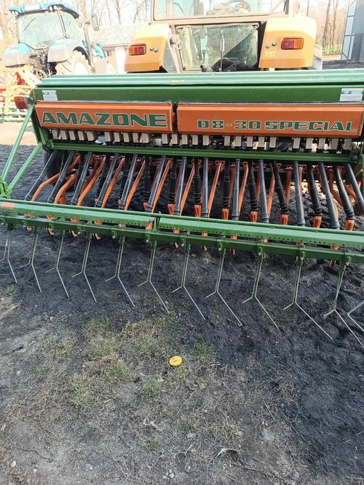 Siewnik Amazone D8 specjal, 3m