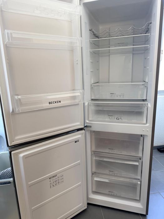 vendo geladeira Becken. em exelente estado, usada somente para ferias. pouquissimo uso