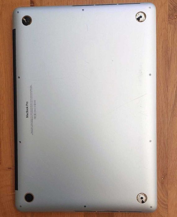 MacBook Pro Retina 15" 2013 – Para Reparar ou Peças