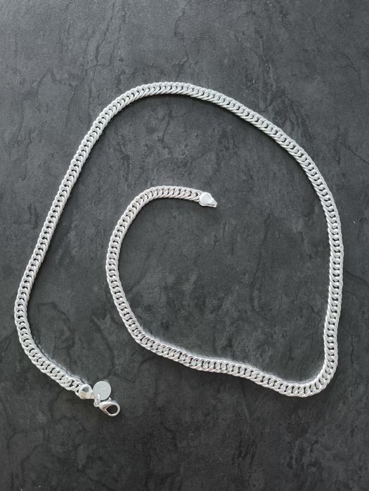 Łańcuszek srebrny 60 cm. Waga 37,55 g.