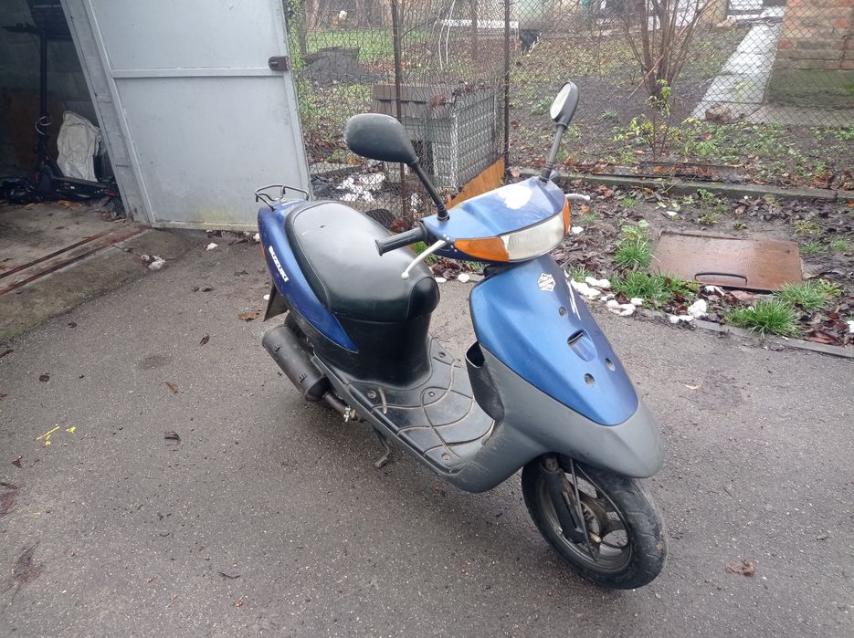 Скутер Suzuki lets 2