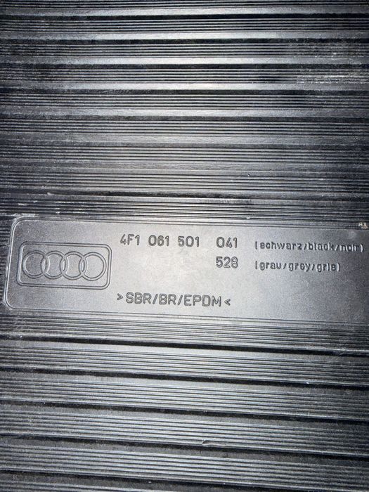 Dywaniki oryginalne OEM gumowe audi A6_C6