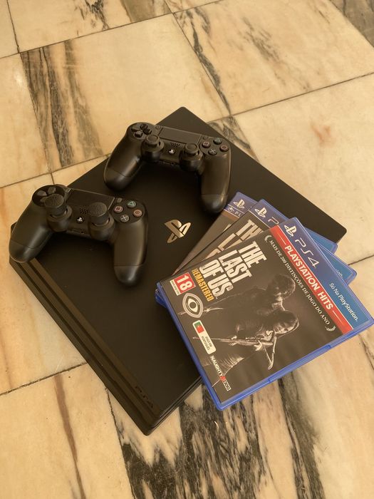 Ps4  Pro  1Tb como novo