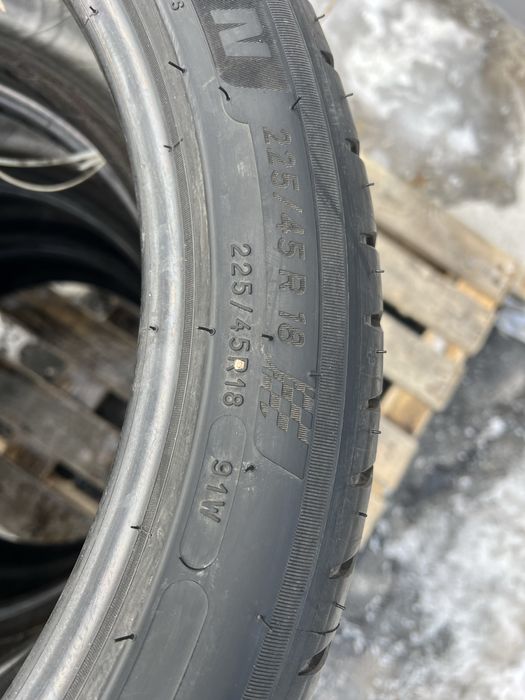 225/45r18 Michelin Pilot sport4 mo літні парами стан нових