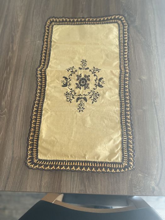 Ślyczny obrus, serweta, bieżnik, polski produkt, haft