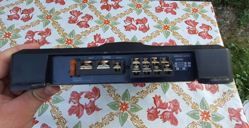 Автомобильный усилитель Kenwood 640w KAC-8401