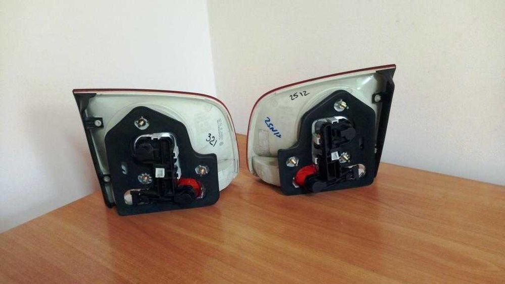 Фонарь задний Стоп Ліхтар Volkswagen Touareg 2003 - 2006 Задняя Фара