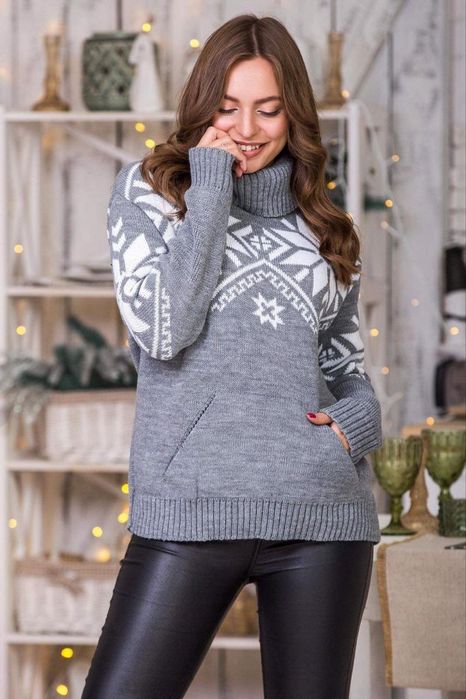 Женский свитер снежинка