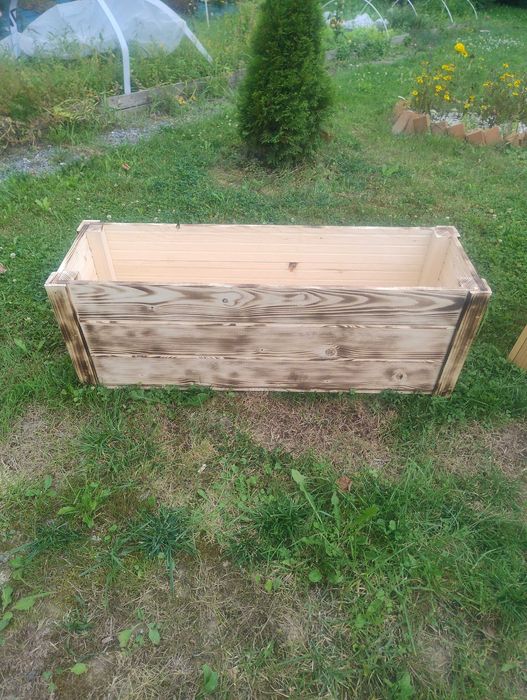 Donice ogrodowe drewniane