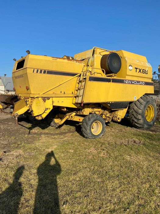 Kombajn New Holland TX68
