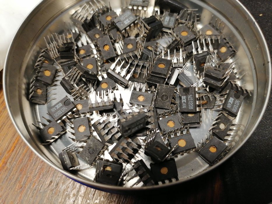 Мікросхема УД1208 (КР140УД1208) — операційний підсилювач