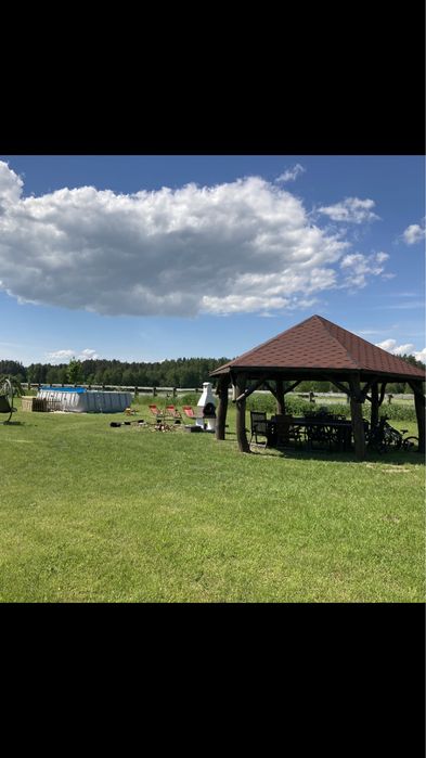 Dom nad jeziorem Mazury , basen, klimatyzacja, grill.