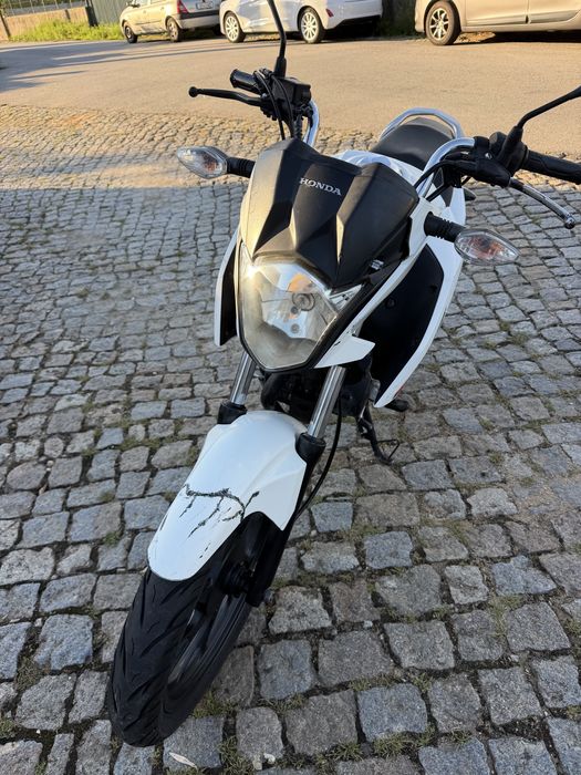 Moto honda 125 CBF